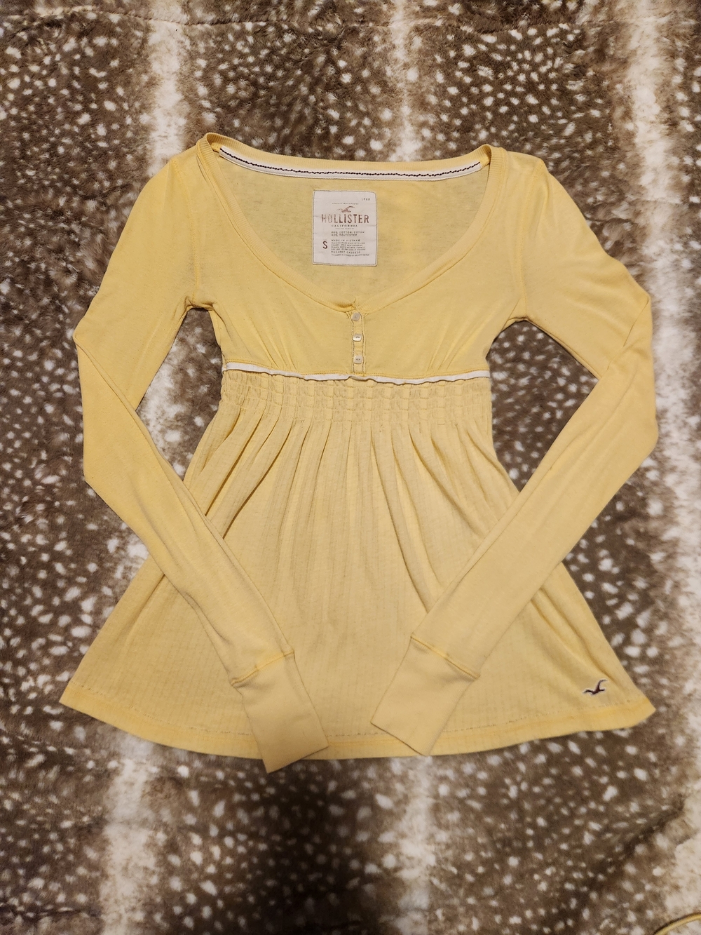 Hollister Butter Yellow Vintage y2k henely button up Empire Waiat babydoll top